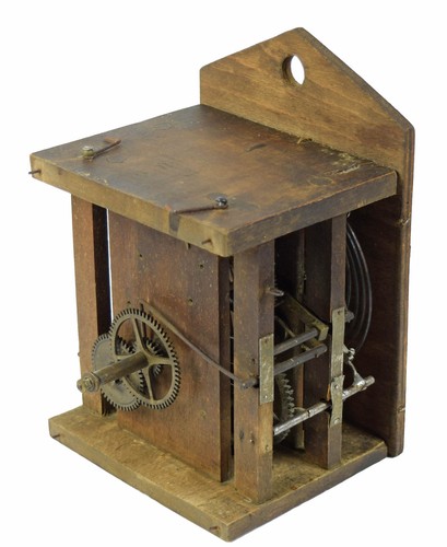 Altes uhrwerk holzplatinenwerk - altes,
